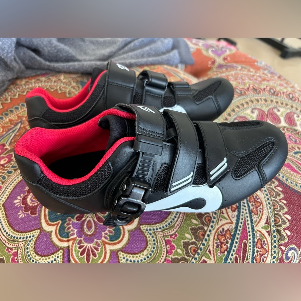 Peloton Shoes Size 39 and 3lb weights